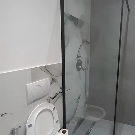 Eloeros 게스트하우스 Vlorë